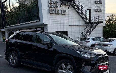 Toyota RAV4, 2021 год, 3 650 000 рублей, 8 фотография