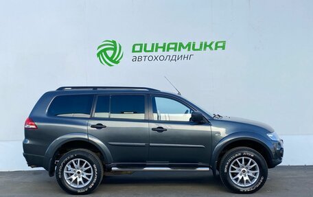 Mitsubishi Pajero Sport II рестайлинг, 2014 год, 1 780 000 рублей, 4 фотография
