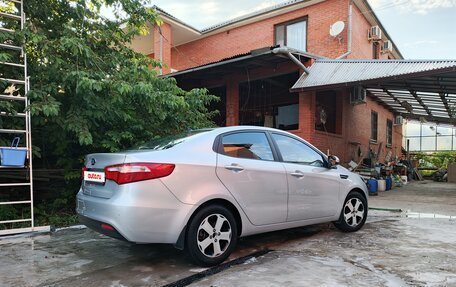 KIA Rio III рестайлинг, 2012 год, 750 000 рублей, 10 фотография