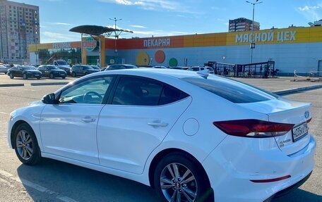 Hyundai Elantra VI рестайлинг, 2018 год, 1 490 000 рублей, 6 фотография
