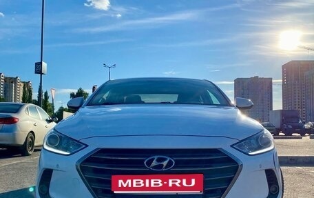 Hyundai Elantra VI рестайлинг, 2018 год, 1 490 000 рублей, 2 фотография