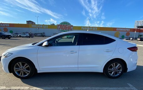 Hyundai Elantra VI рестайлинг, 2018 год, 1 490 000 рублей, 8 фотография