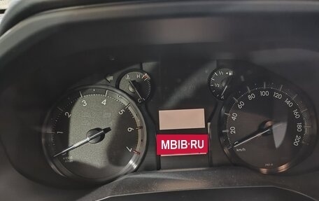 Toyota Land Cruiser Prado 150 рестайлинг 2, 2018 год, 4 150 000 рублей, 7 фотография