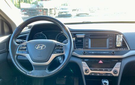 Hyundai Elantra VI рестайлинг, 2018 год, 1 490 000 рублей, 17 фотография