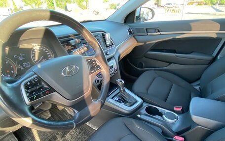 Hyundai Elantra VI рестайлинг, 2018 год, 1 490 000 рублей, 19 фотография