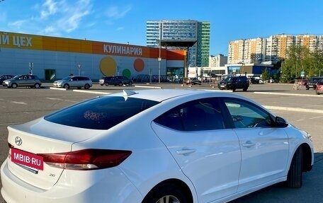 Hyundai Elantra VI рестайлинг, 2018 год, 1 490 000 рублей, 12 фотография