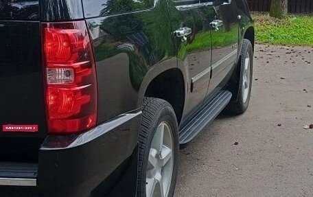 Chevrolet Tahoe III, 2011 год, 2 750 000 рублей, 3 фотография