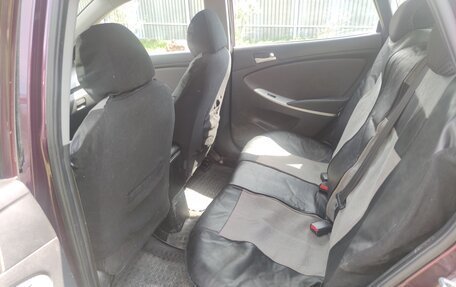 Hyundai Solaris II рестайлинг, 2011 год, 550 000 рублей, 8 фотография