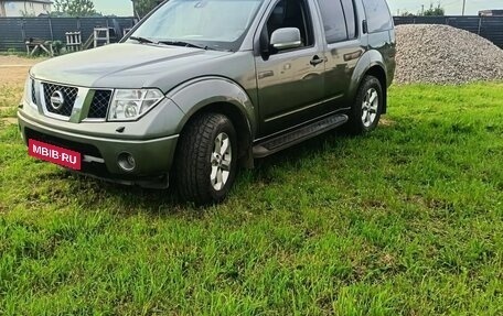 Nissan Pathfinder, 2008 год, 1 050 000 рублей, 2 фотография