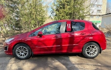 Peugeot 308 II, 2011 год, 670 000 рублей, 2 фотография