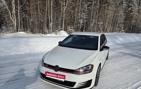 Volkswagen Golf GTI VII, 2016 год, 2 040 000 рублей, 3 фотография