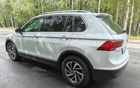 Volkswagen Tiguan II, 2018 год, 2 599 000 рублей, 5 фотография