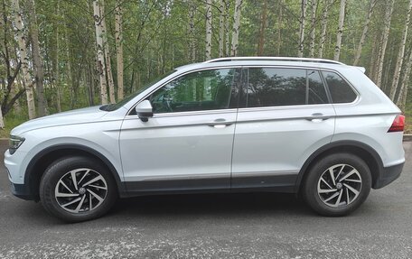 Volkswagen Tiguan II, 2018 год, 2 599 000 рублей, 4 фотография