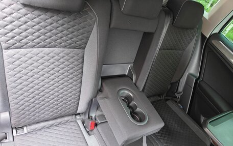 Volkswagen Tiguan II, 2018 год, 2 599 000 рублей, 15 фотография