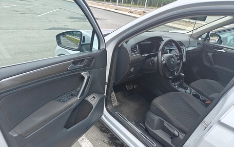 Volkswagen Tiguan II, 2018 год, 2 599 000 рублей, 16 фотография