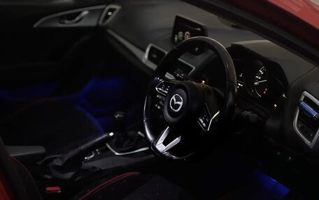 Mazda Axela, 2017 год, 1 050 000 рублей, 3 фотография