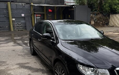 Skoda Superb III рестайлинг, 2011 год, 595 000 рублей, 3 фотография
