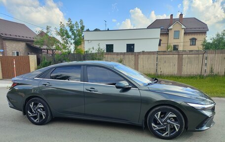 Hyundai Elantra, 2023 год, 2 350 000 рублей, 8 фотография