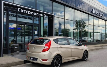 Hyundai Solaris II рестайлинг, 2013 год, 795 000 рублей, 6 фотография