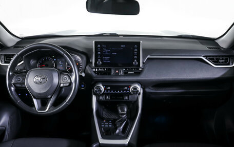 Toyota RAV4, 2019 год, 3 469 000 рублей, 13 фотография