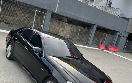 Mercedes-Benz E-Класс, 2011 год, 1 250 000 рублей, 2 фотография