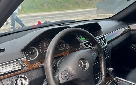 Mercedes-Benz E-Класс, 2011 год, 1 250 000 рублей, 10 фотография