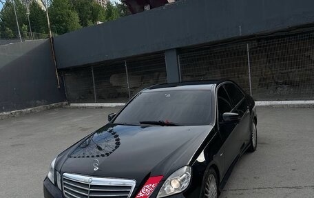 Mercedes-Benz E-Класс, 2011 год, 1 250 000 рублей, 9 фотография