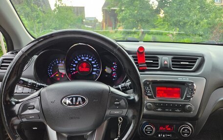 KIA Rio III рестайлинг, 2013 год, 800 000 рублей, 9 фотография