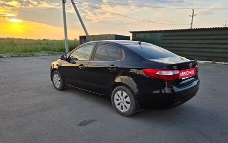 KIA Rio III рестайлинг, 2013 год, 800 000 рублей, 7 фотография