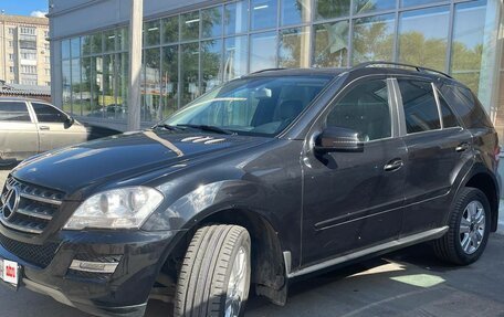 Mercedes-Benz M-Класс, 2010 год, 1 900 000 рублей, 2 фотография