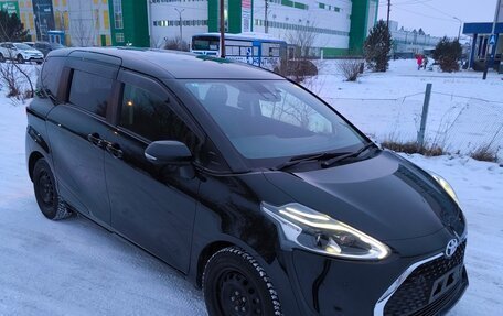 Toyota Sienta II, 2021 год, 1 399 990 рублей, 5 фотография