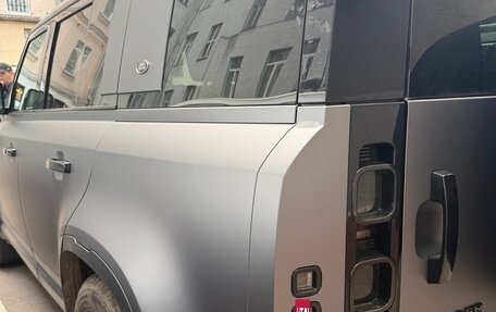 Land Rover Defender II, 2022 год, 7 950 000 рублей, 3 фотография