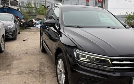 Volkswagen Tiguan II, 2017 год, 2 600 000 рублей, 2 фотография