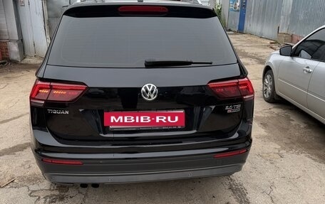 Volkswagen Tiguan II, 2017 год, 2 600 000 рублей, 6 фотография