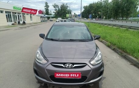 Hyundai Solaris II рестайлинг, 2013 год, 640 000 рублей, 1 фотография