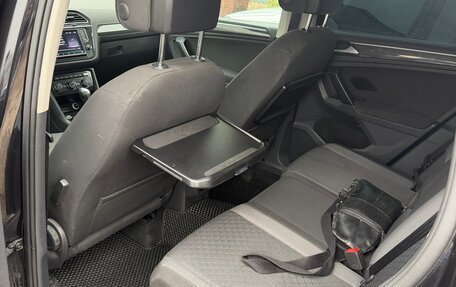 Volkswagen Tiguan II, 2017 год, 2 600 000 рублей, 12 фотография