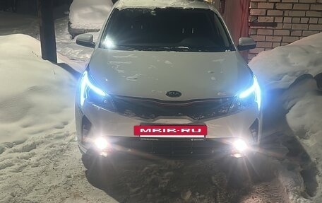 KIA Rio IV, 2020 год, 2 100 000 рублей, 12 фотография