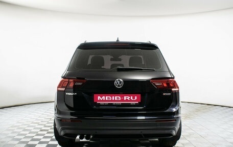 Volkswagen Tiguan II, 2020 год, 2 459 000 рублей, 6 фотография