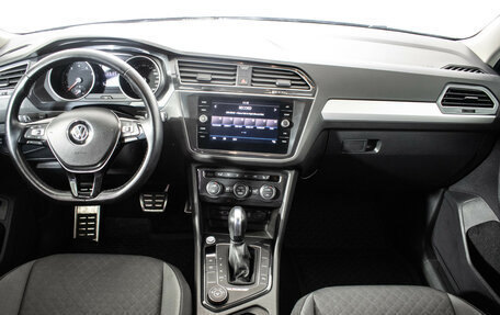 Volkswagen Tiguan II, 2020 год, 2 459 000 рублей, 13 фотография