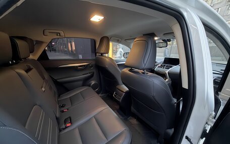 Lexus NX I, 2017 год, 3 300 000 рублей, 12 фотография