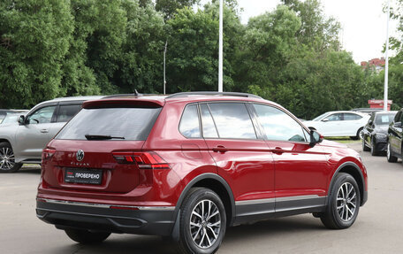 Volkswagen Tiguan II, 2022 год, 2 740 000 рублей, 5 фотография