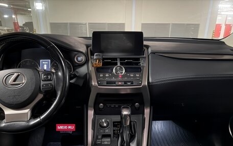 Lexus NX I, 2017 год, 3 300 000 рублей, 16 фотография