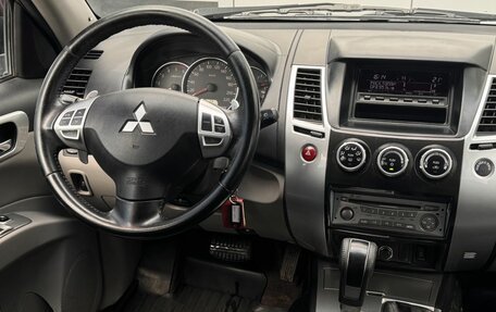 Mitsubishi Pajero Sport II рестайлинг, 2013 год, 1 750 000 рублей, 12 фотография
