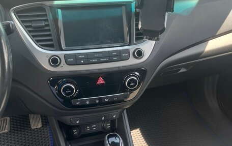 Hyundai Solaris II рестайлинг, 2017 год, 10 фотография