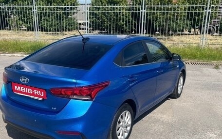 Hyundai Solaris II рестайлинг, 2017 год, 7 фотография
