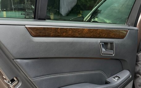 Mercedes-Benz E-Класс, 2015 год, 2 250 000 рублей, 6 фотография