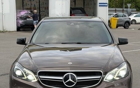 Mercedes-Benz E-Класс, 2015 год, 2 250 000 рублей, 20 фотография
