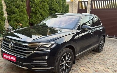 Volkswagen Touareg III, 2018 год, 5 400 000 рублей, 1 фотография