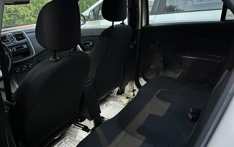 Renault Logan II, 2019 год, 420 000 рублей, 6 фотография