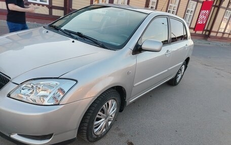 Toyota Corolla, 2003 год, 630 000 рублей, 3 фотография